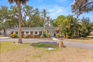 Luxury Home, Workspace, Movie Room and BBQ - Kissimmee - 0