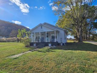 Blueberry Farm Nearby - Jonesville - 4
