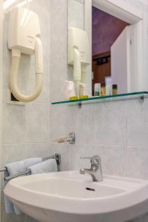 Hotel POSTA - 3 stars - Comfortable Stay in Ventimiglia - Ventimiglia - 3