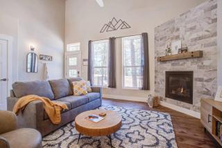 Fox Den - Modern Mountain Home - 2