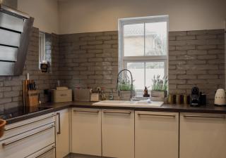 White Water House - Pevensey - 1