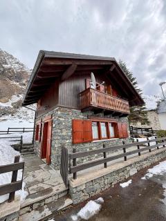 Chalet Caldo & Accogliente a Cheggio - - 0