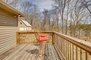 Peaceful Cabin at Lake Logan with Spacious Yard! - Elkton - 9