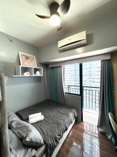 Apartment in Air Residences, Makati with wifi, Netflix, pool, mall and more - Manila - 5