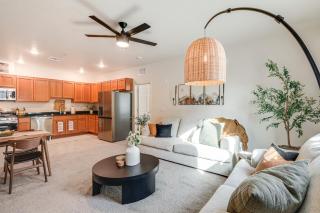 1 Mi to Dtwn Flagstaff Condo with 2 Balconies! - Flagstaff - 0