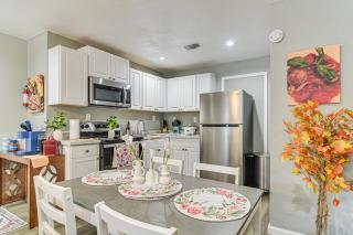 6 Mi to Busch Gardens Family and Pet Friendly Home - 6