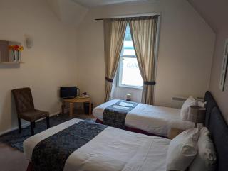 Gordon Arms Hotel - West Linton - 8