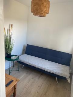 Villa Maria Garden Lodge - 2 Mins to Beach - Coastal - Dog-Friendly - Modern Luxury - Large Garden - Private Access - Parking - 4