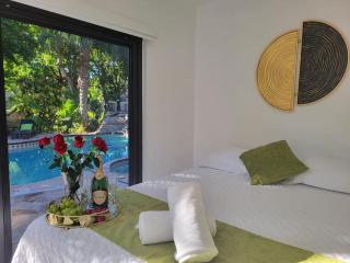 Tropical Oasis Retreat POOL SPA Game Room BBQ - 1