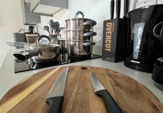 Unique 1 bed Penthouse in East Village, Belfast - Walk to City Centre, Roof Terrace - Belfast - 2
