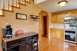 Game Room and On-Site Pond Laurelville Retreat! - Laurelville - 1