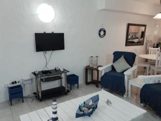 Cosy Beach Vibes - 1