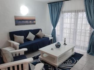 Cosy Beach Vibes - 8