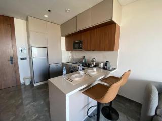 Central Luxury Apartment with Fast Fiber WiFi, Panoramic Balcony & Free Parking in Casablanca CFC Casa Finnance City - Casablanca - 9