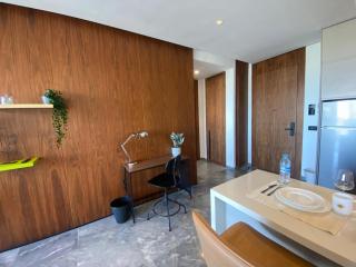 Central Luxury Apartment with Fast Fiber WiFi, Panoramic Balcony & Free Parking in Casablanca CFC Casa Finnance City - Casablanca - 6
