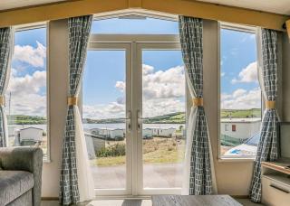 Waters Edge Leisure Park - Cardigan - 4