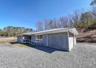 Vintage with Advantages - Bryson City - 7