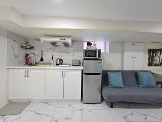 Central Downtown Toronto - Trinity Bellwood Park - 3