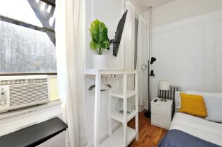 Midtown West Furnished Apartment 3BR Perfect Share - 1