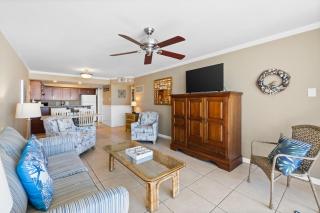 Pelican Walk 410 - 3