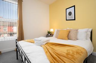 Entire 2 Bedroom Apartment-Free Parking & Super fast Internet - Sleeps 6 - Birkenhead - 9