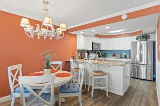 Pelican Walk 810 - 2