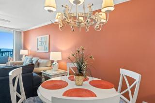 Pelican Walk 810 - 1