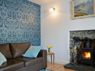 Loch Shore Cottage - 8