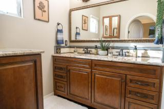 Downtown Palazzo Romano 3 Bedroom Executive Suite - 2