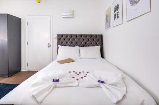Travellers Base, Free Parking, Snacks, Coffee & Toiletries, Wembley Stadium, Flat 1B - Colindale - 7