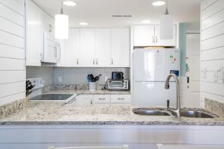 NEW Property - Spring and Summer Specials St Regis 2404 Driftwood Dreams - 4
