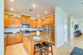 Walk to Shore Crystal Beach Family Home with Deck! - Crystal Beach - 3