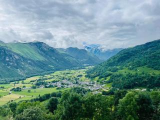 Appartement avec balcon et vue sur les montagnes - Bielle - 0
