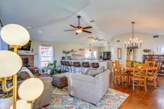 Creekside Cottage with Deck and Hot Tub in Belton - Belton - 5