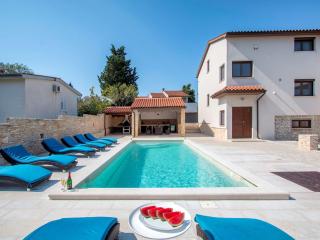 Villa 'L' by Interhome - Medulin - 1