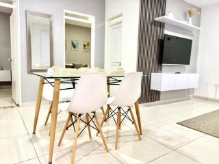 Elegance in the heart of wine - 0