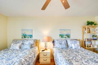 Coastal Condo with Balcony Walk to Madeira Beach! - St Pete Beach - 1