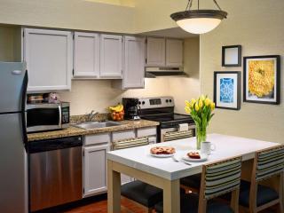 Sonesta Simply Suites Cleveland Airport - Middleburg Heights - 3