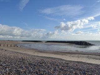 Lo-Tide - Middleton-on-Sea - 2