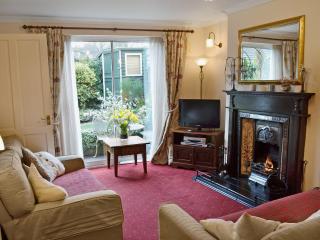 Lace Cottage - 9