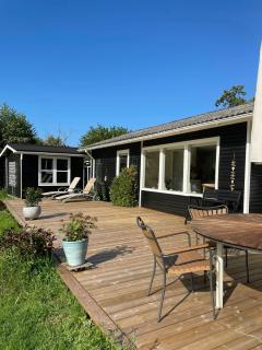 Classic Wooden House Inspired By Nature - Nykøbing Sjælland - 6