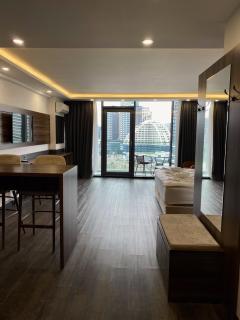 Parkside & Seaview Apartment - Batumi - 4