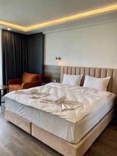 Parkside & Seaview Apartment - Batumi - 2