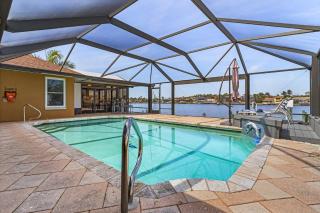 Million Dollar Lake Views, Pool, Bicycles - Villa Coastal Bliss - Roelens - Cape Coral - 0