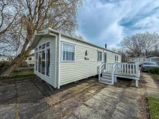 Great Caravan With Decking Southview Holiday Park In Skegness Ref 33002V - Skegness - 1