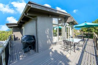 Rustic Blue Mountain Chalet Near Golf Trails and Village Sleeps 10 - Blue Mountains - 2