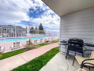 Inn Building Condo 113, Ground Level, Pool Side - Garden City - 7