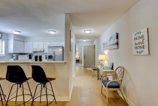 70 Springwood Nice 3 BR 3 BA Condo near the beach and Coligny Shops Town Park close - Hilton Head Island - 2