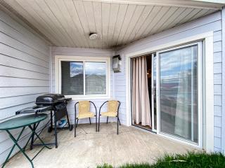Inn Building Condo 113, Ground Level, Pool Side - 9