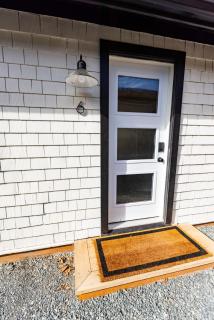 Cowichan Lake Cottages -Riverside - 6